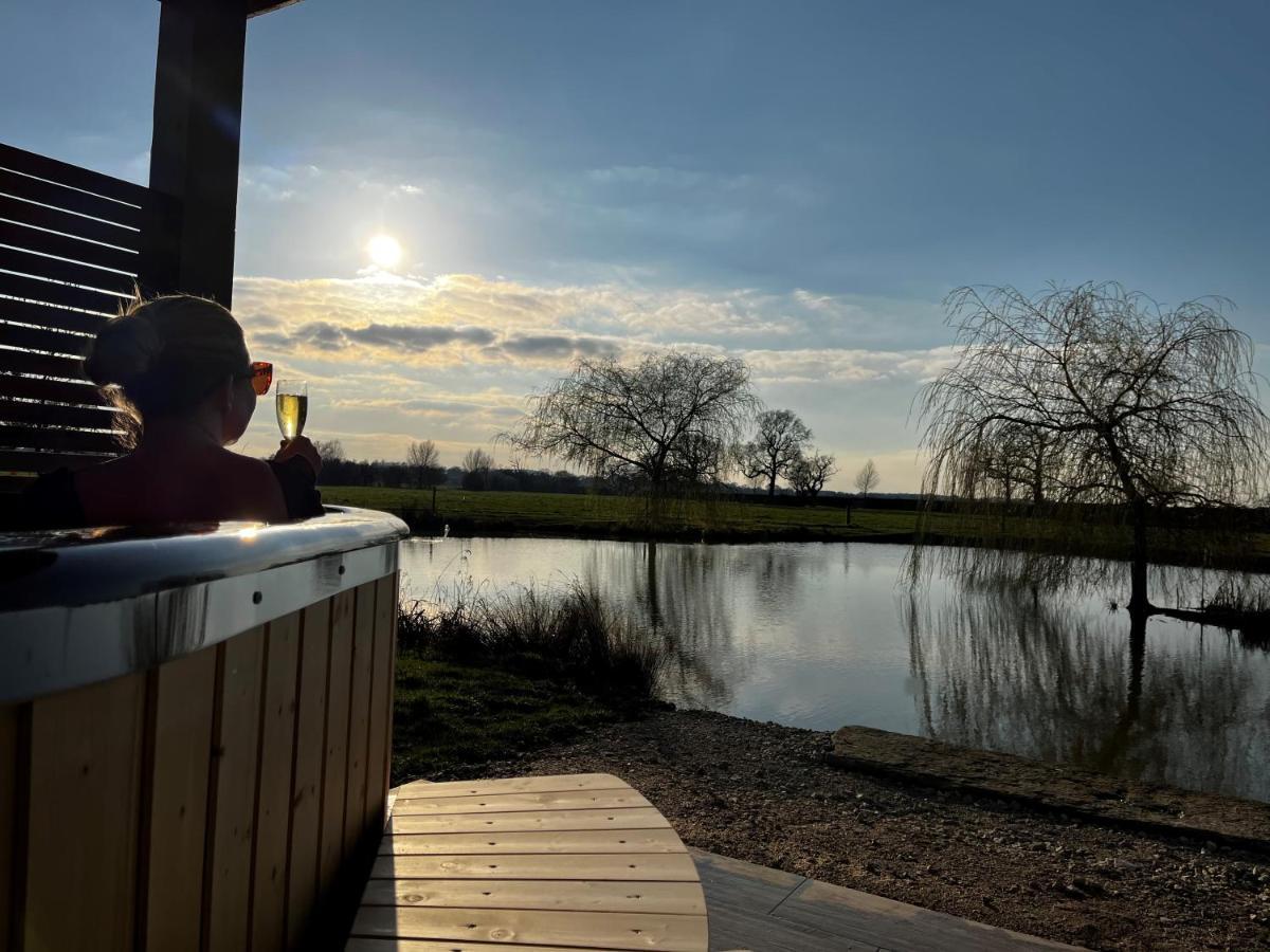 New Farm Cheshire Holidays วินส์ฟอร์ด ภายนอก รูปภาพ