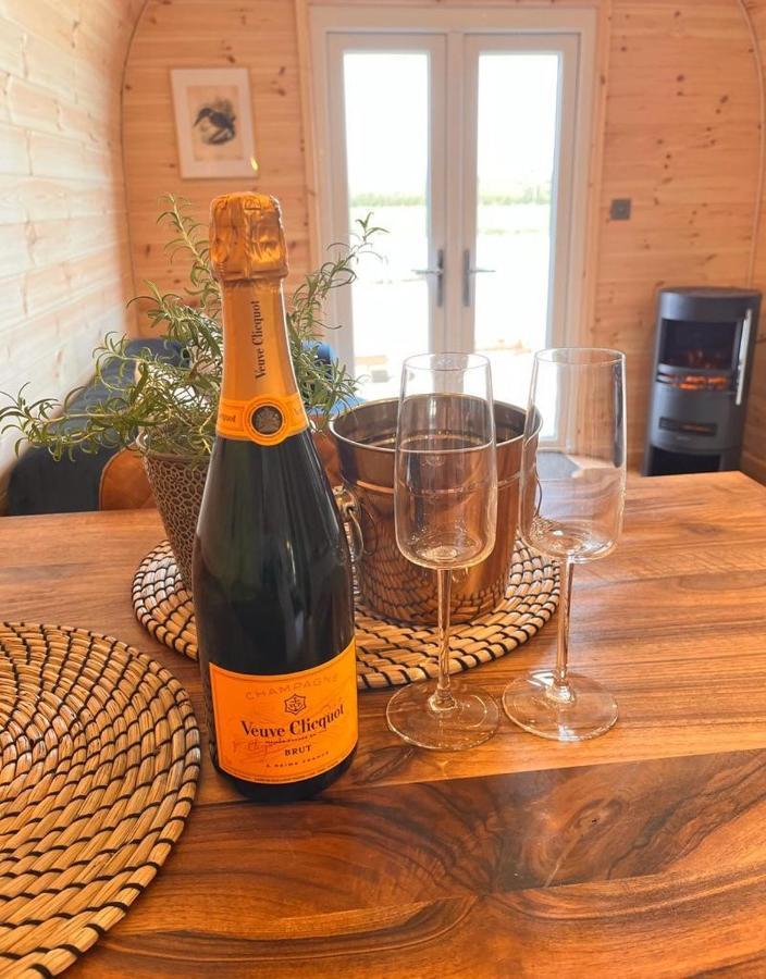 New Farm Cheshire Holidays วินส์ฟอร์ด ภายนอก รูปภาพ
