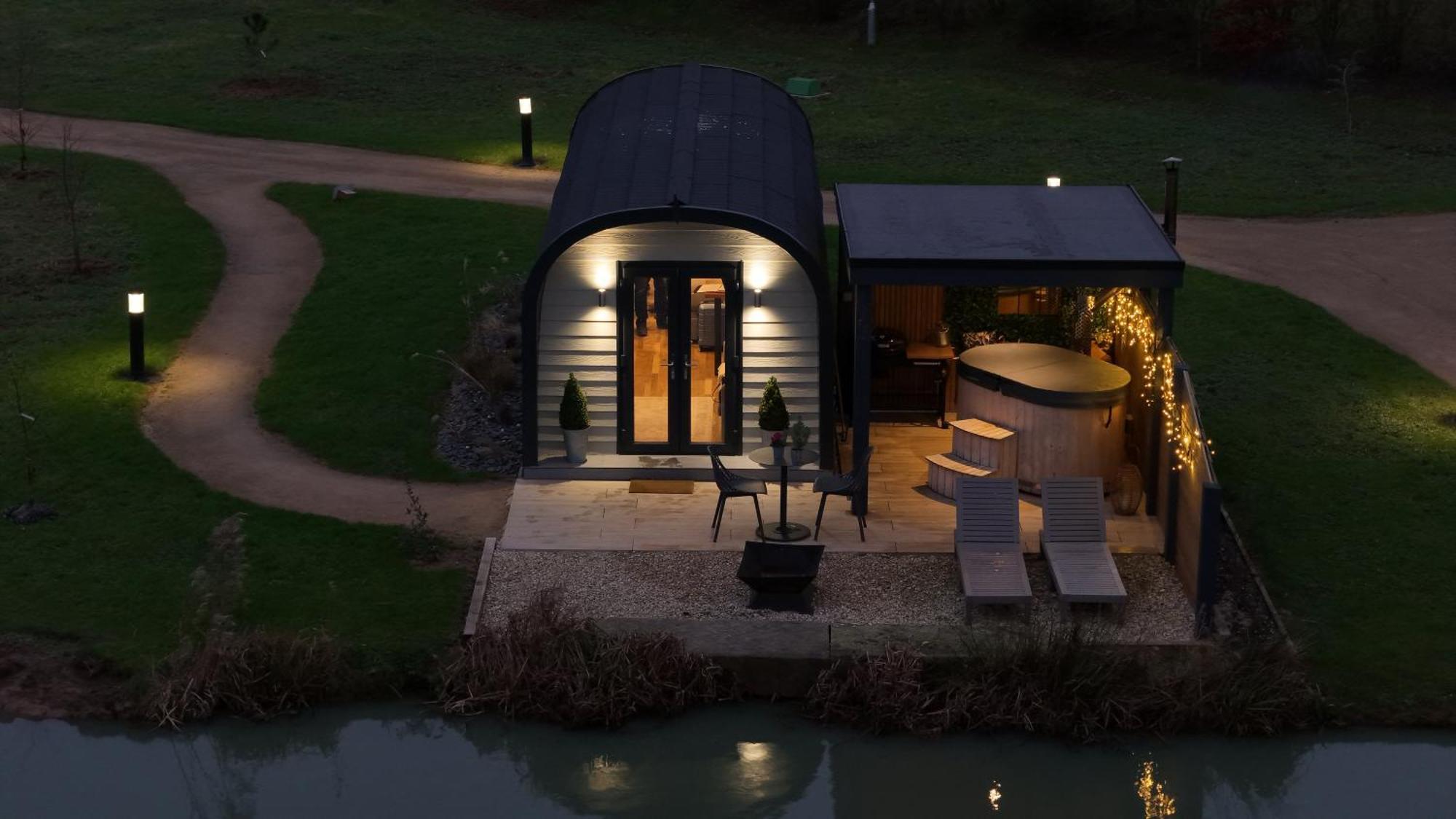 New Farm Cheshire Holidays วินส์ฟอร์ด ภายนอก รูปภาพ